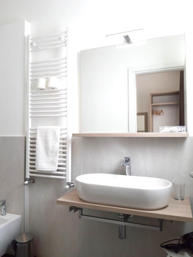 Quarto Quádruplo com Terraço