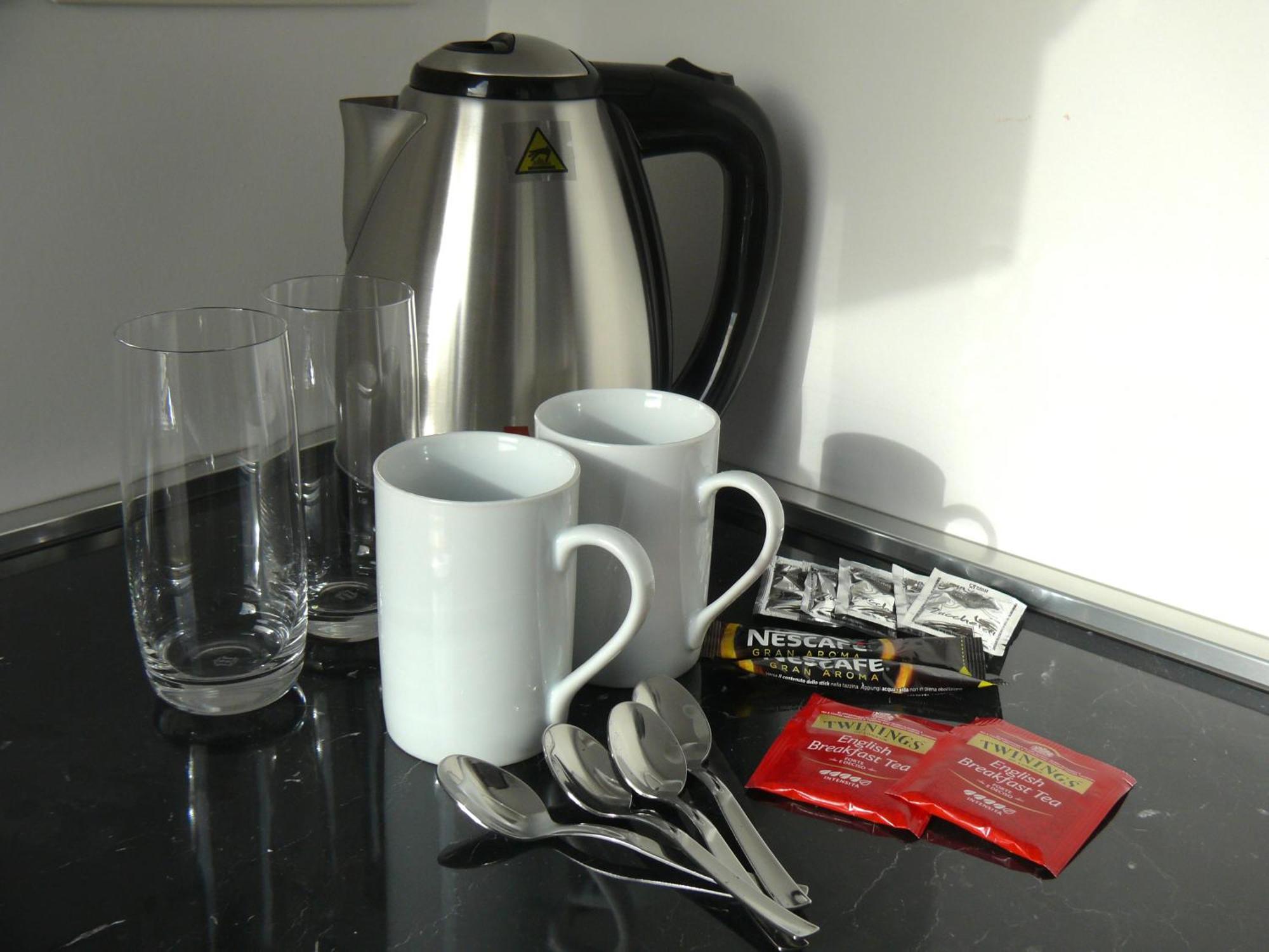 Double Room,1279557781:JPEG