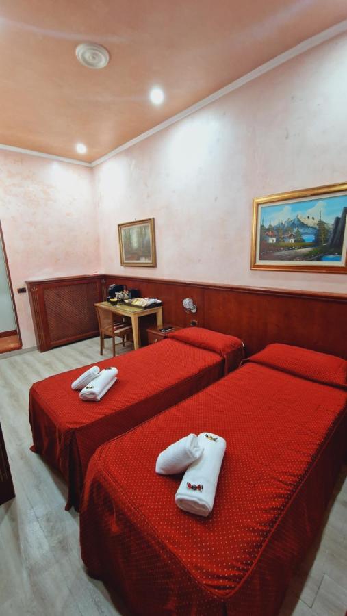Double or Twin Room,1309979215:JPEG