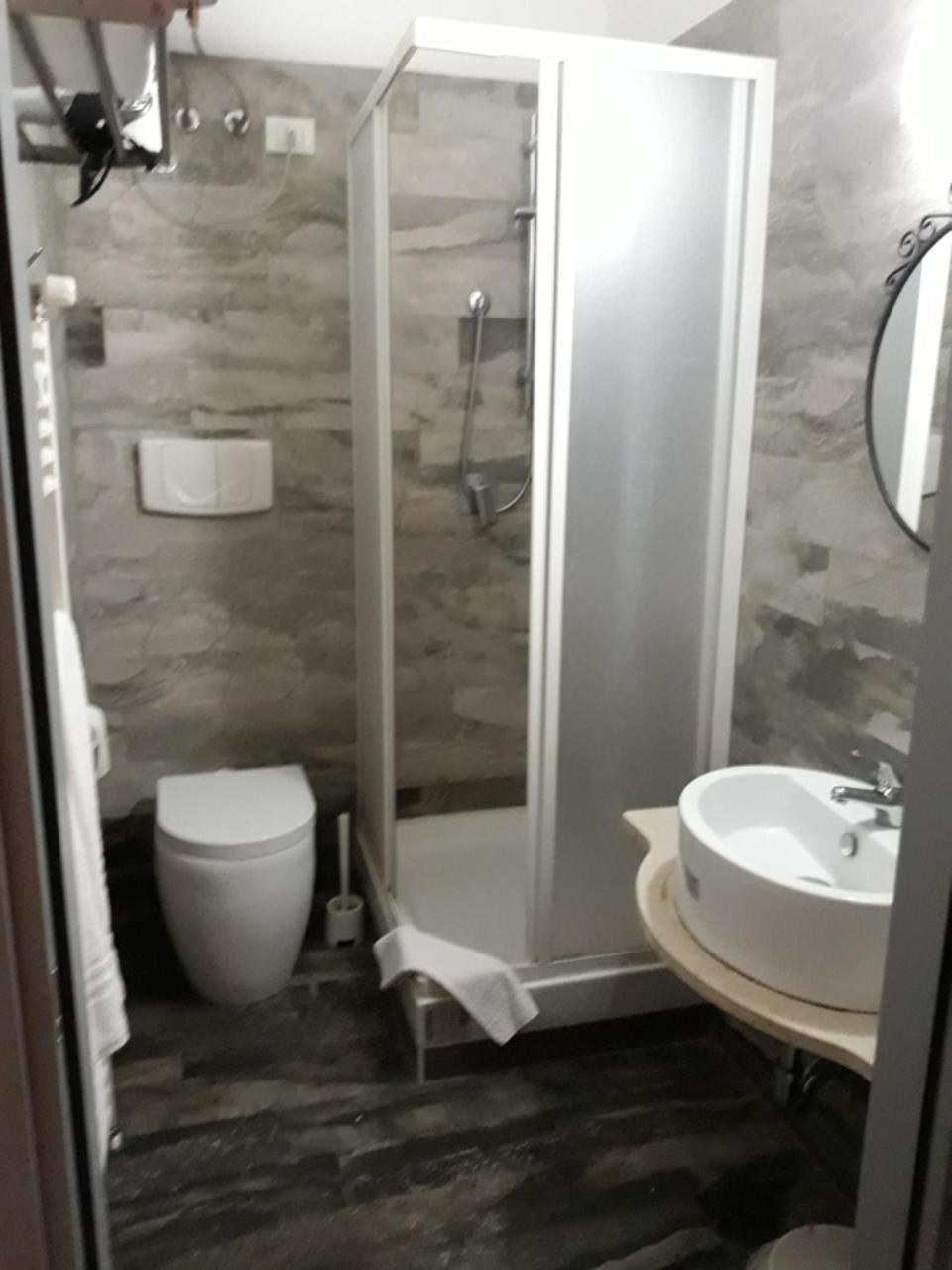 Quarto Duplo