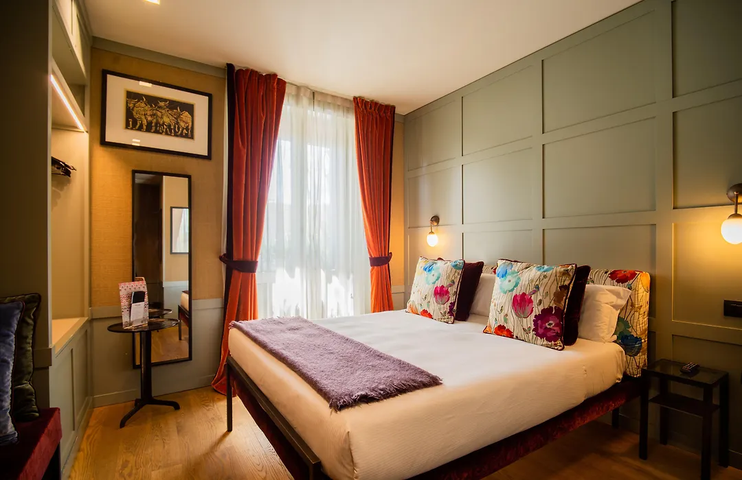 Living Suites-1