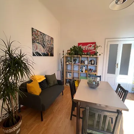 Molis'S House-2