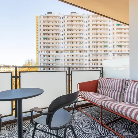 Daplace - Corso Sempione Suites-2