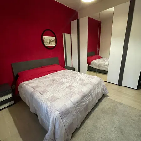 The Red Apartment2-3