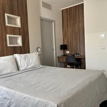 Enjoy Garden - Flavio Baracchini 9 - Rooms-3