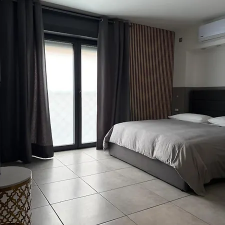 Villa Camilla Milano Easy Rooms Metro 4-3
