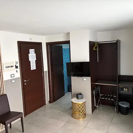 Villa Camilla Milano Easy Rooms Metro 4-3