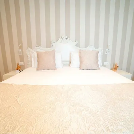 Rooms Milano Duomo-3
